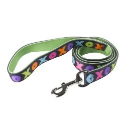 Uptown Hugs & Kisses Lead